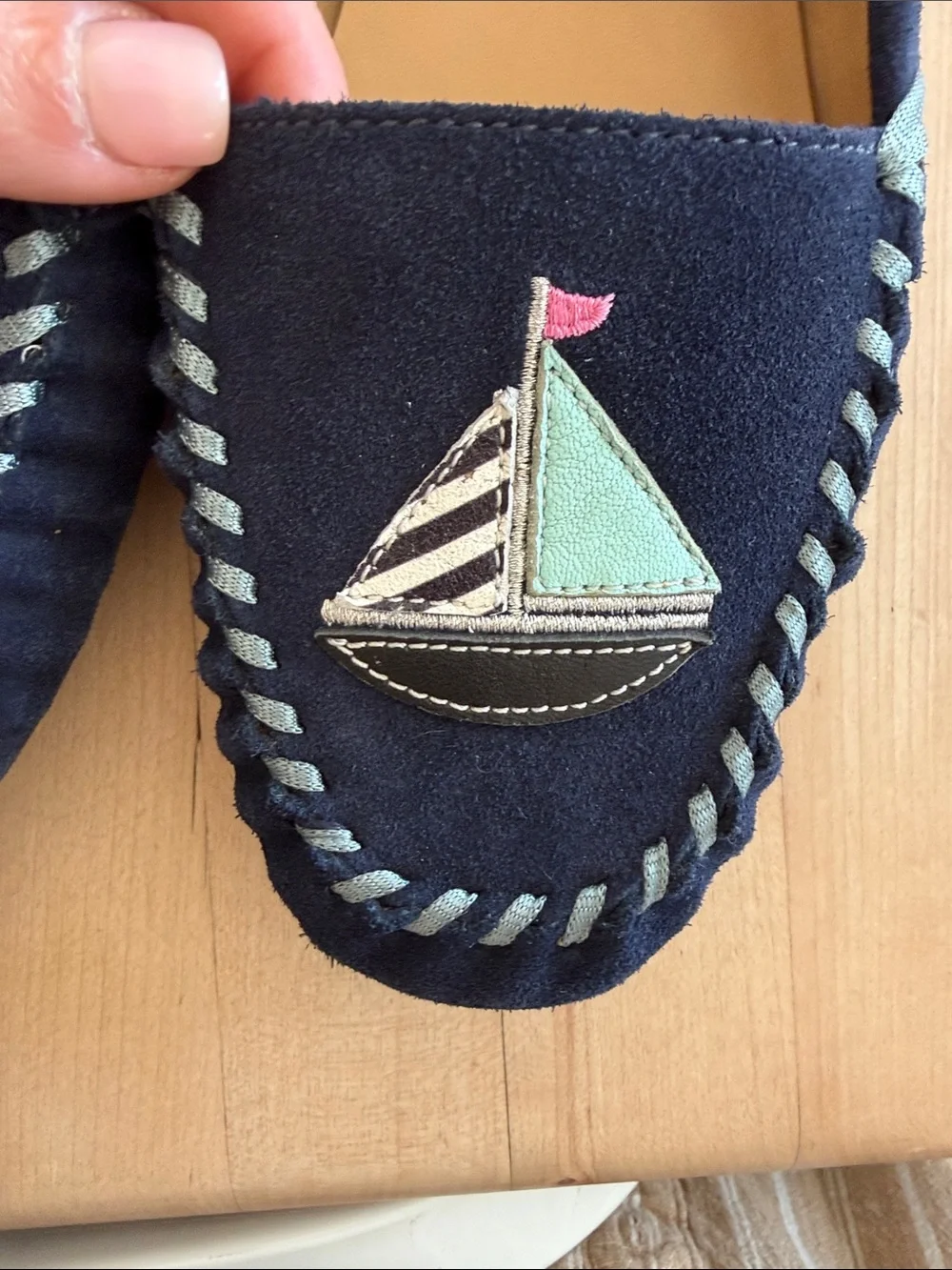 Talbots Navy Suede Moccasin Flats with Mint & Pink Sailboat Embroidery - Picture 10 of 10